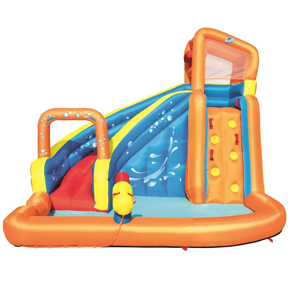 Parc aquatique gonflable avec toboggan et mur d’escalade – vue des accessoires