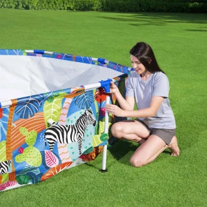 Piscine tubulaire ronde 305 x 66 cm à motifs animaux avec pompe – vue en situation